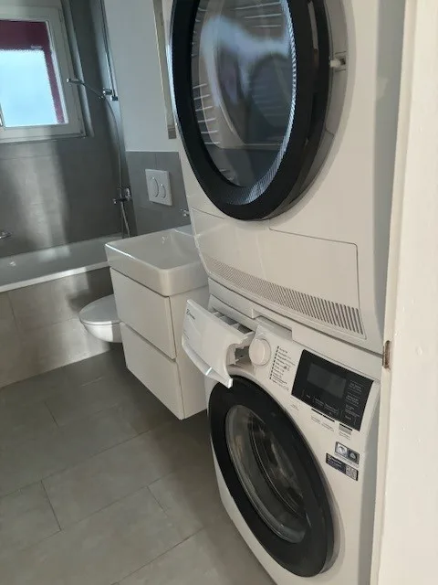Rent a 2 rooms apartment in Flüh – photo 14 of 16