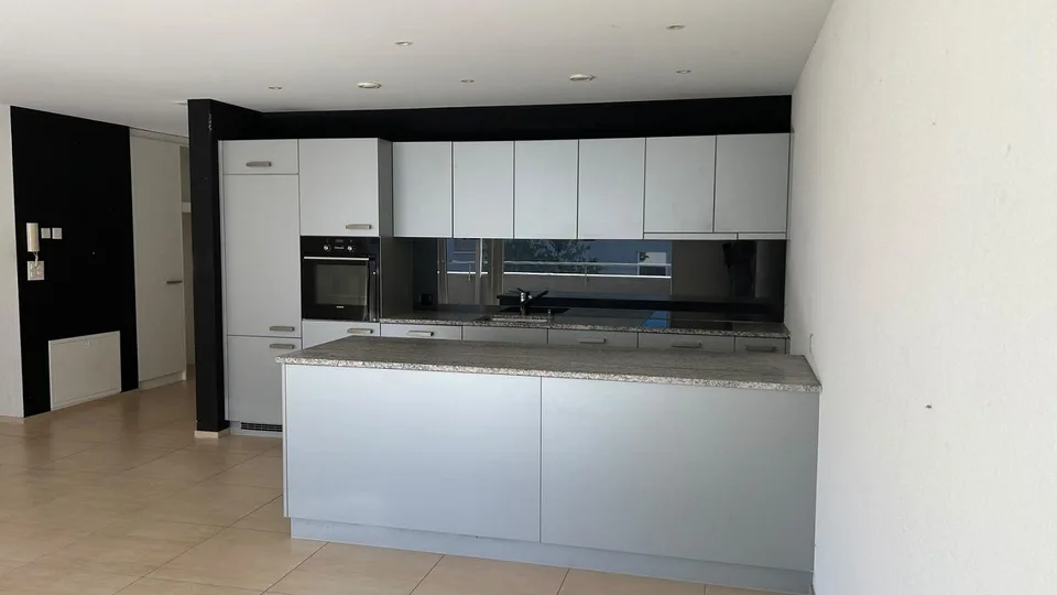 Helle 2.5-Zimmerwohnung mit sonnigem Balkon – Foto 4 von 7