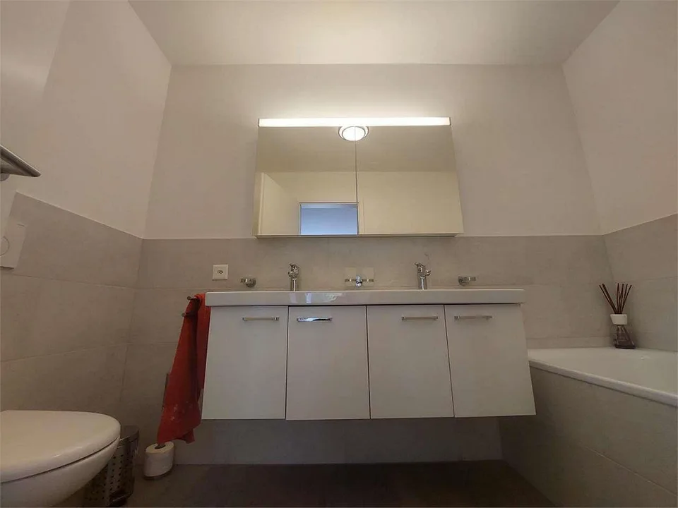 Appartement spacieux de 3,5 pièces avec jardin privé à Barbengo – photo 10 sur 13