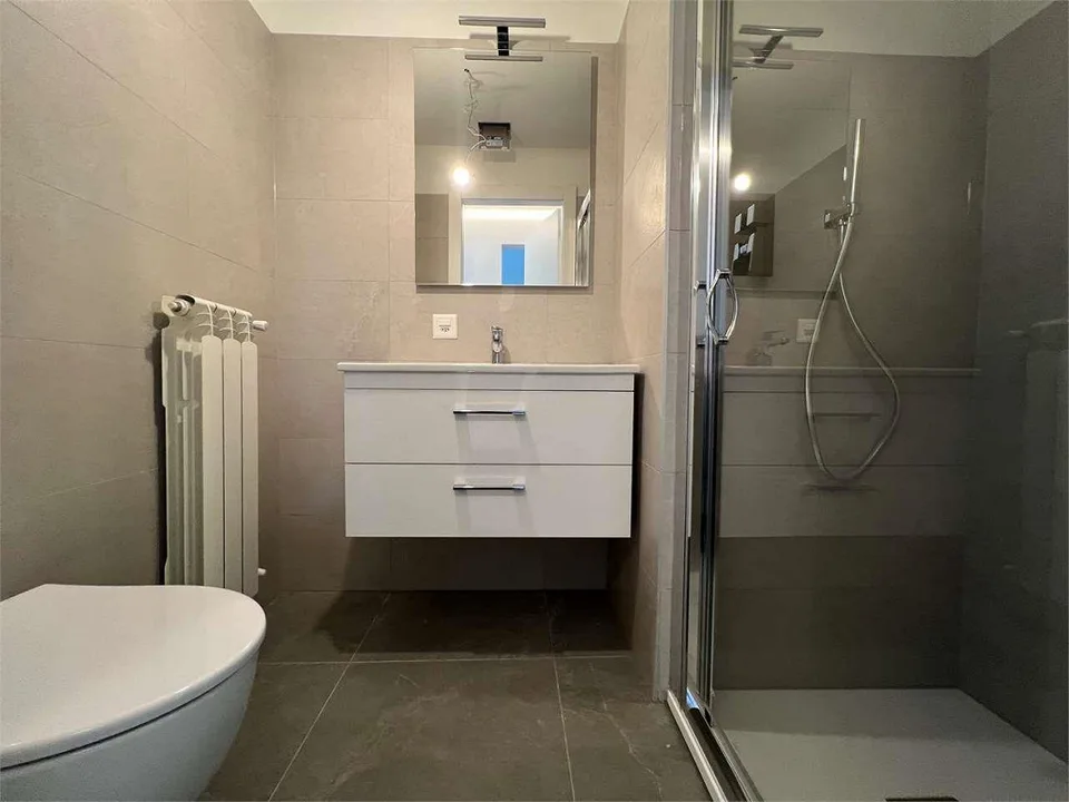 2342: Lugano, renovierte 3,5-Zimmer-Wohnung – Foto 9 von 11