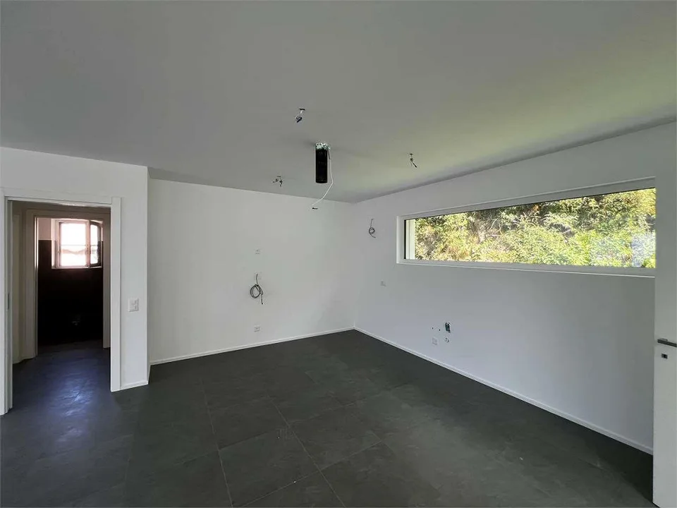 Rif. 2713 Pugerna Villa di nuova costruzione con giardini e vista lago – foto 4 di 7