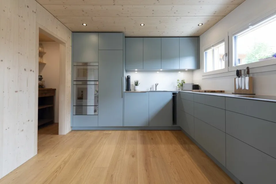 Maison individuelle moderne avec des espaces polyvalents – photo 6 sur 13