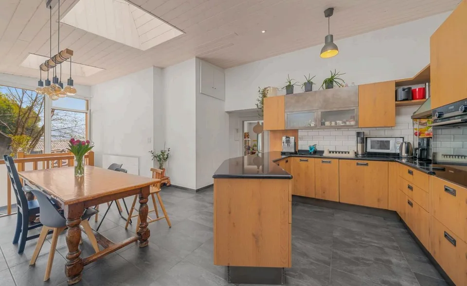 Casa con appartamento indipendente - Posizione privilegiata a Veytaux – foto 6 di 13