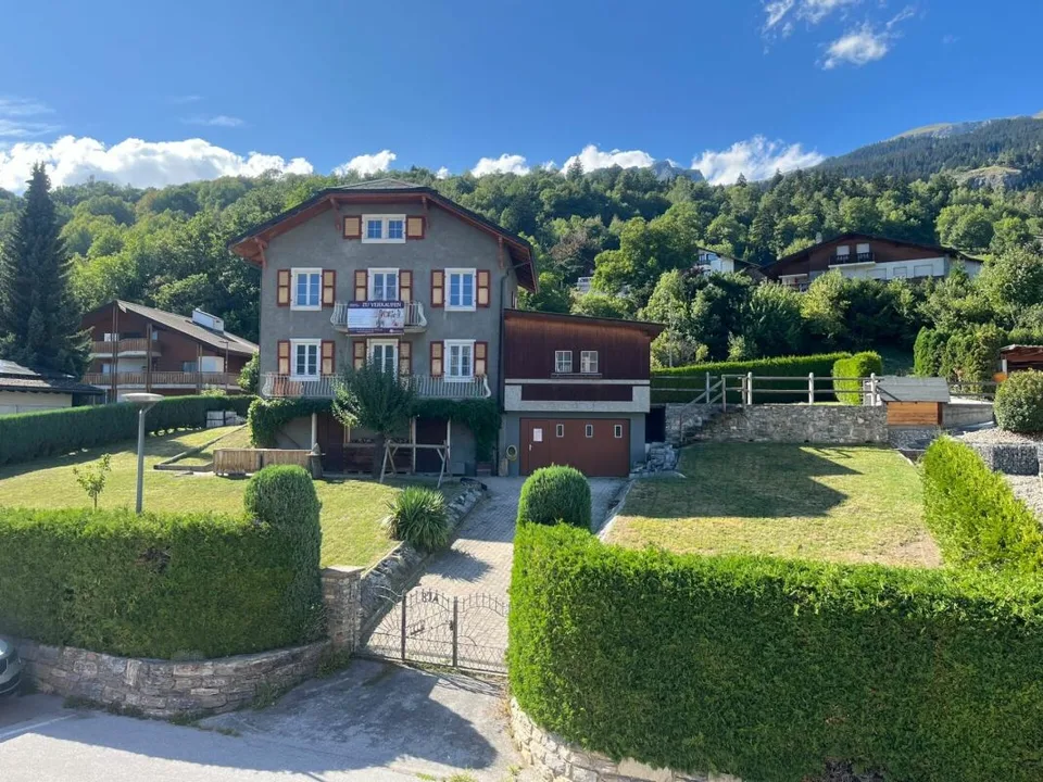 Zweifamilienhaus im Skigebiet Crans-Montana/VS – Foto 2 von 13