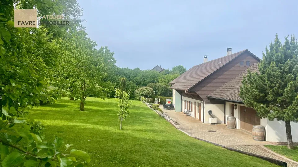 Autentica casa di villaggio con 5,5 stanze in un contesto verde di 1884 m2 – foto 13 di 13