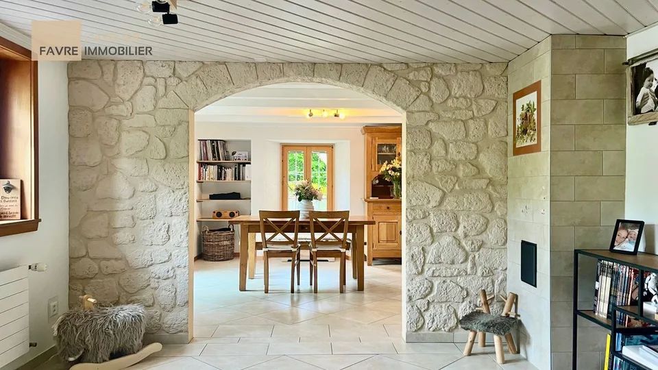 Autentica casa di villaggio con 5,5 stanze in un contesto verde di 1884 m2 – foto 7 di 13
