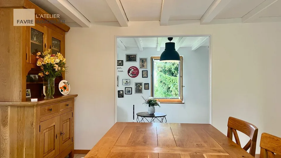 Autentica casa di villaggio con 5,5 stanze in un contesto verde di 1884 m2 – foto 4 di 13