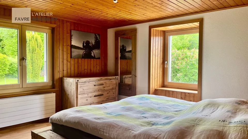 Autentica casa di villaggio con 5,5 stanze in un contesto verde di 1884 m2 – foto 9 di 13