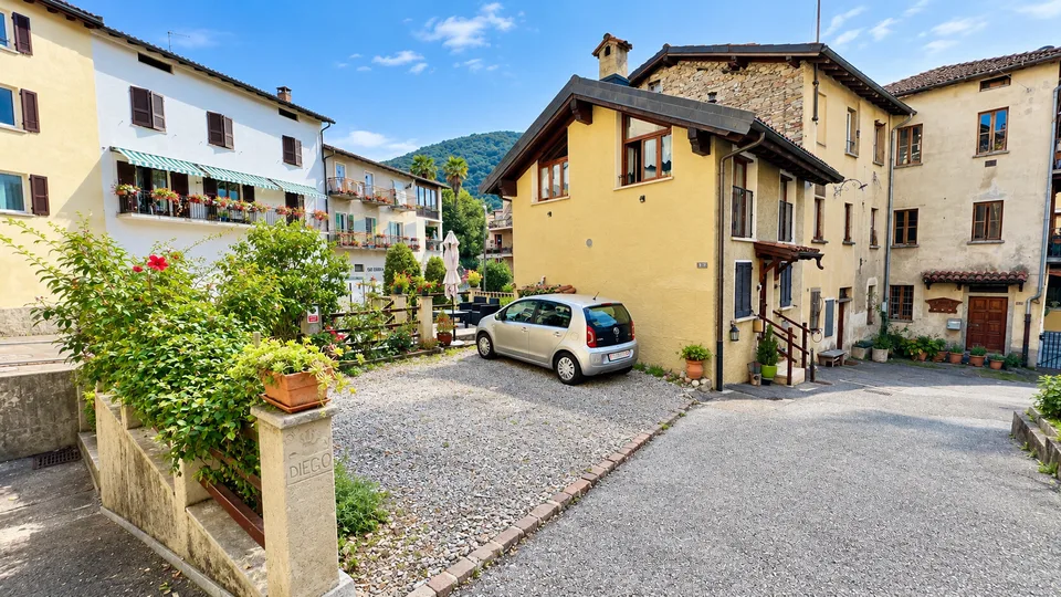 HELLES EINFAMILIENHAUS MIT 4,5 ZIMMERN IN KASTELRUTH – Foto 2 von 12