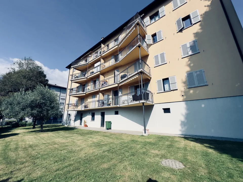 HELLES 4.5-ZIMMER-WOHNUNG MIT TERRASSE UND AUTOBOX IN GIUBIASCO – Foto 9 von 9