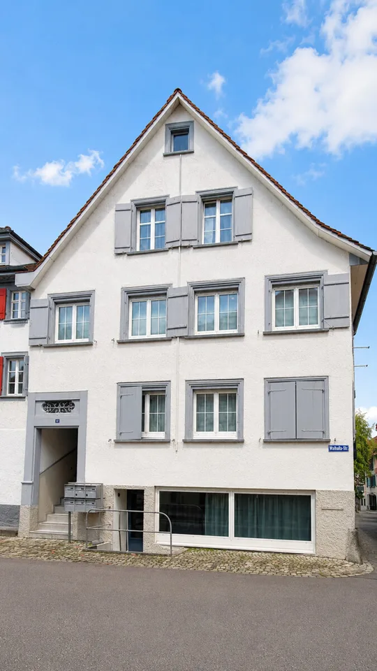 Appartement central de 3,5 pièces au haut rez-de-chaussée avec grand balcon et privé – photo 6 sur 7