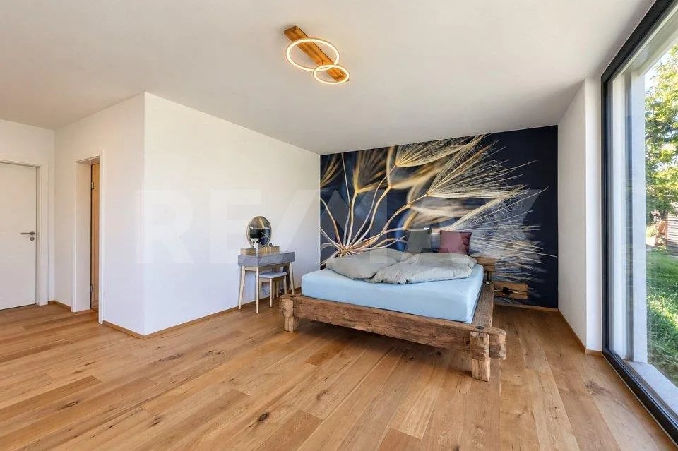 Moderne Villa mit exklusiver Ausstattung und Weitblick über das Rho... – Foto 8 von 13