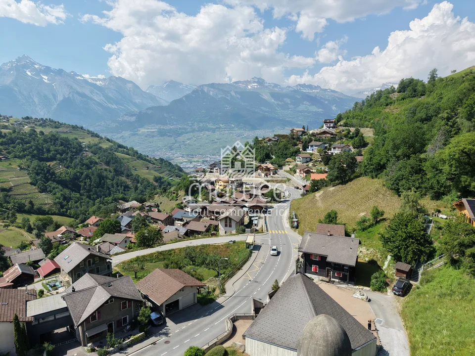 1682 m2 Grundstück mit Baugenehmigung für 3 Chalets – Foto 6 von 7