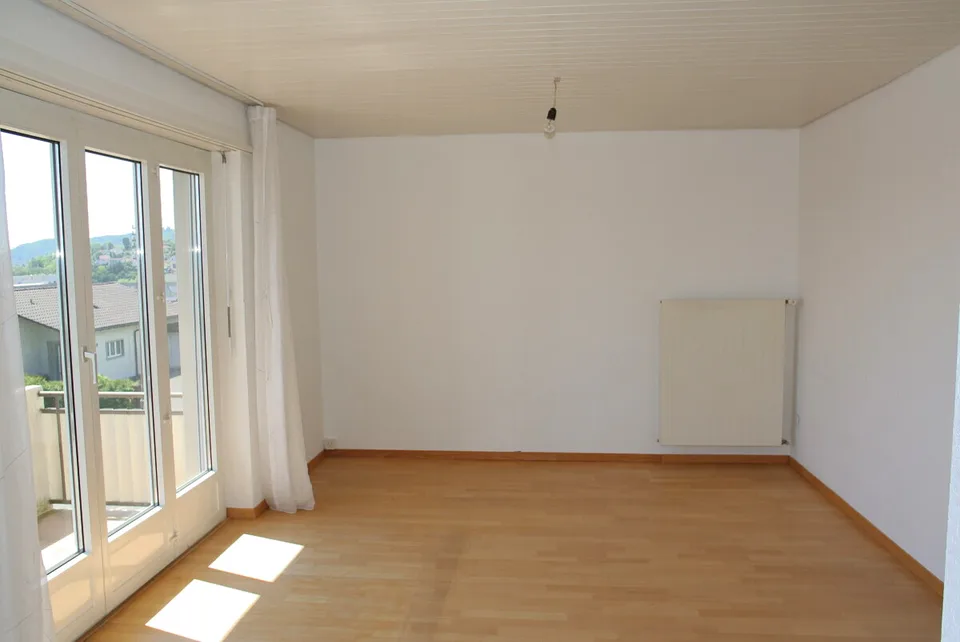 4.5 Zimmer Doppeleinfamilienhaus an sonniger Lage – Foto 11 von 13