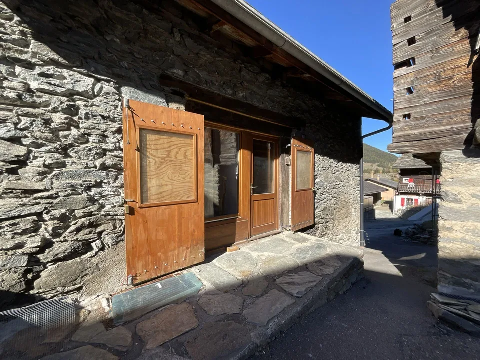 Maison à vendre au coeur du village de Bourg Saint Pierre – photo 24 sur 24