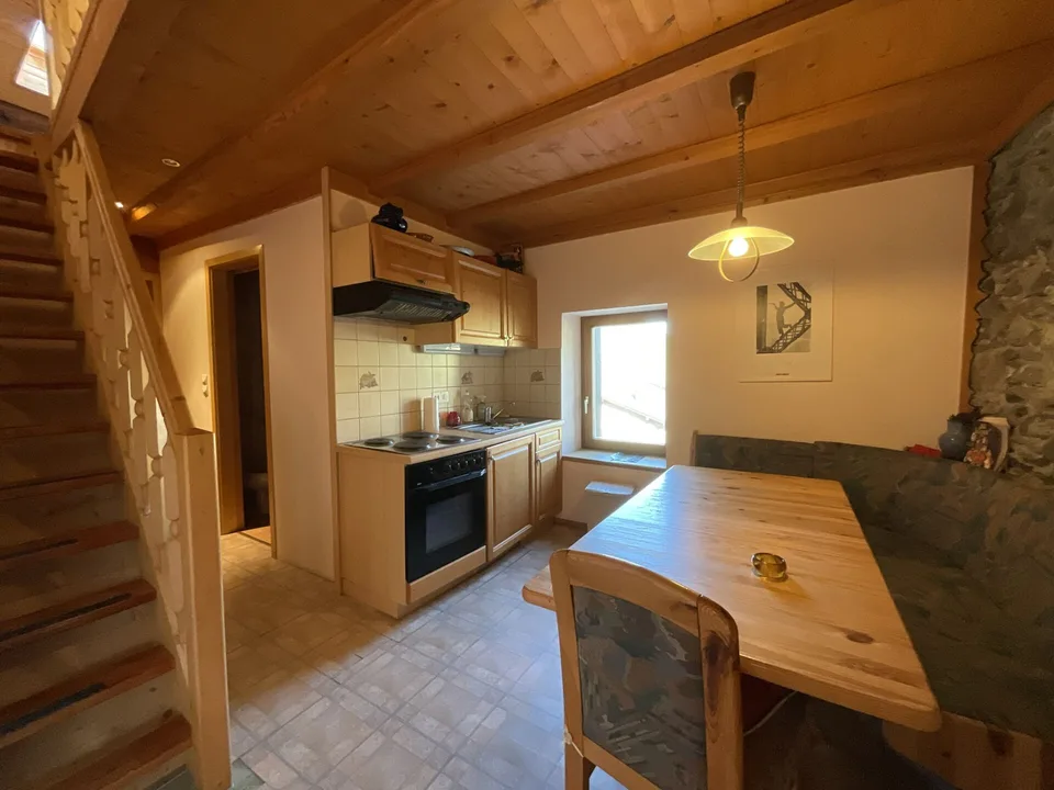 Maison à vendre au coeur du village de Bourg Saint Pierre – photo 10 sur 24