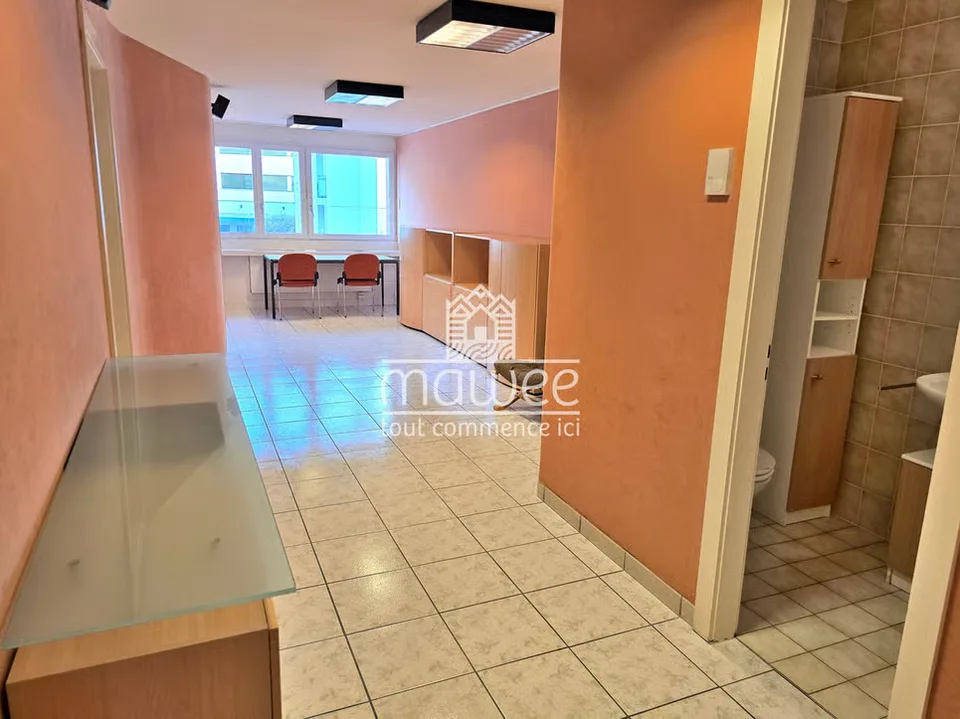 Office / commercial space of 75 m² in the center of Martigny – photo 5 of 13