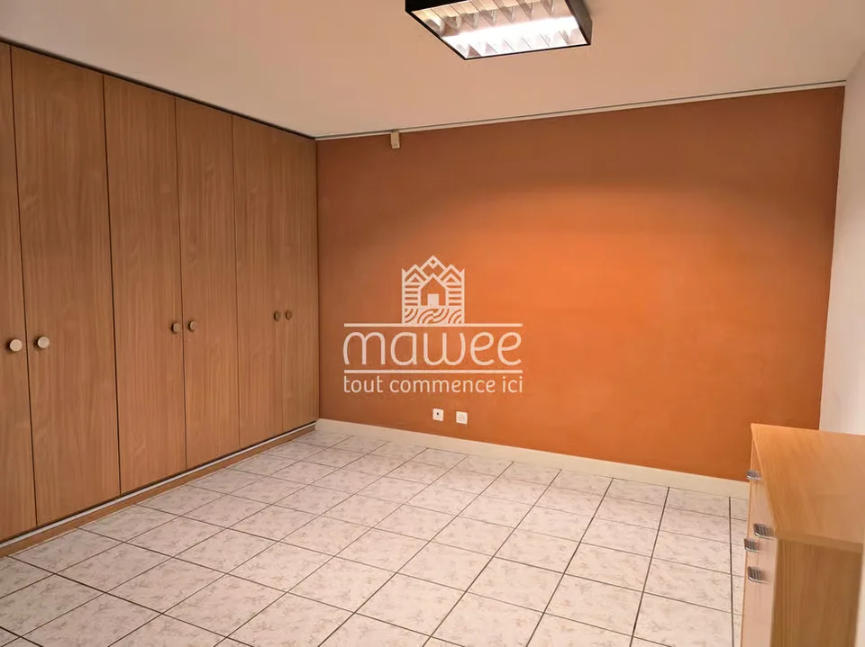 Office / commercial space of 75 m² in the center of Martigny – photo 8 of 13