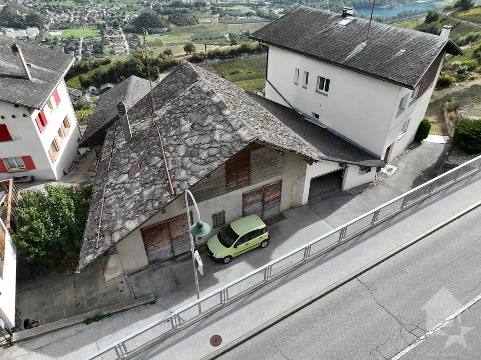 Fienile-stalla di carattere da reinventare a Flanthey – foto 6 di 9