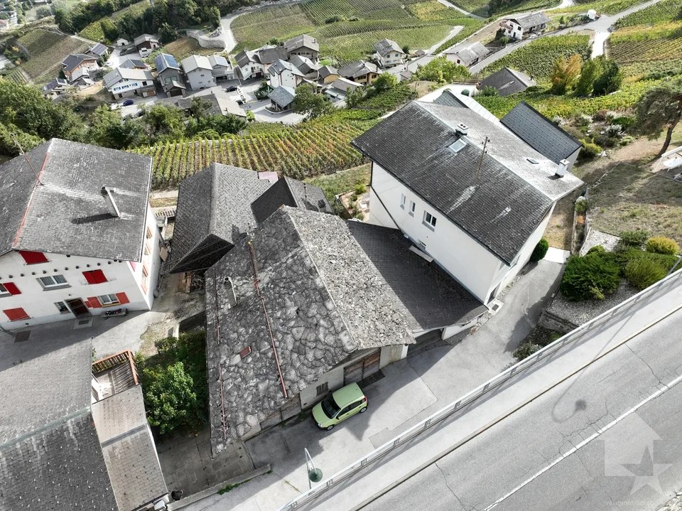 Fienile-stalla di carattere da reinventare a Flanthey – foto 7 di 9