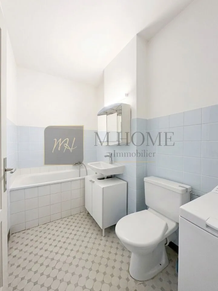 Flat – photo 10 of 12