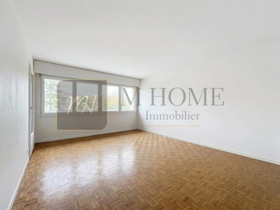 Flat – photo 2 of 12