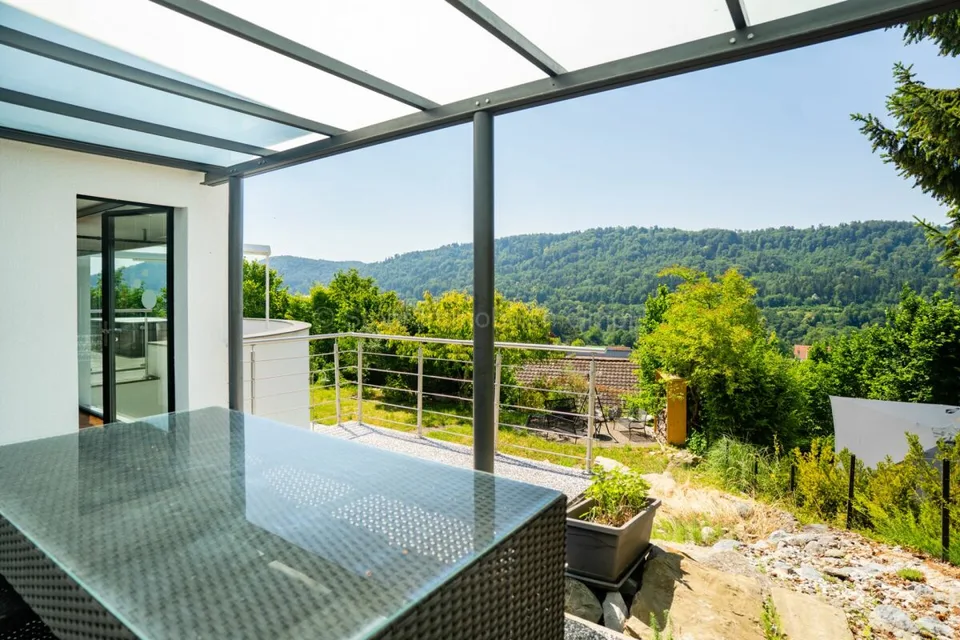 Villa élégante de 10 pièces avec une architecture exceptionnelle – photo 8 sur 13