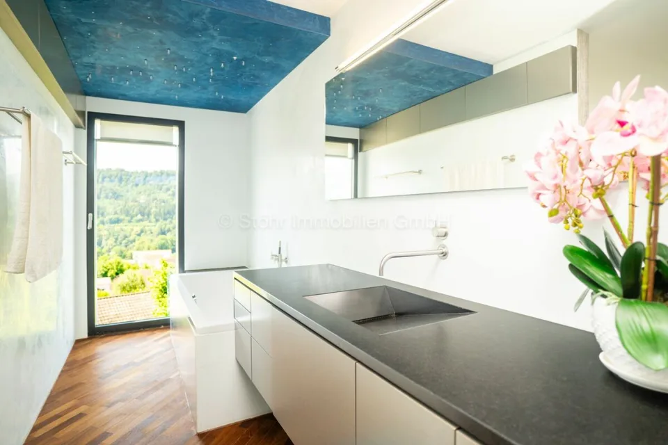 Villa élégante de 10 pièces avec une architecture exceptionnelle – photo 11 sur 13