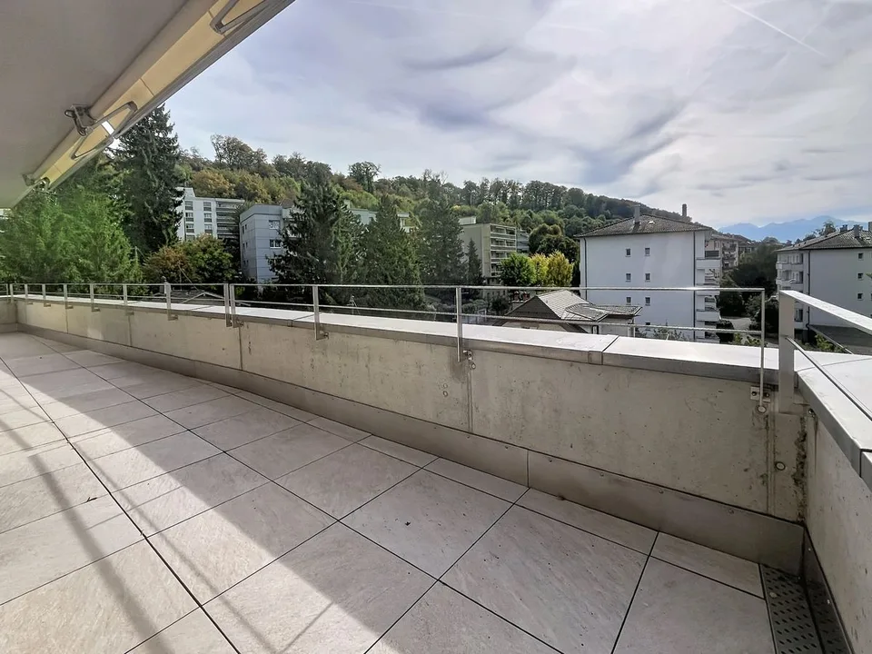Penthouse mit privatem Aufzug und umlaufendem Balkon – Foto 9 von 10