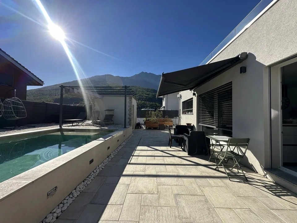 Collombey – 3,5-Zimmer-Wohnung mit Terrasse und Schwimmbad – Foto 8 von 8