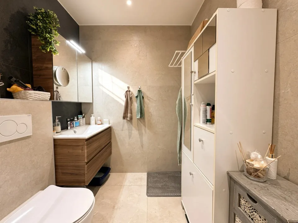 Collombey – 3,5-Zimmer-Wohnung mit Terrasse und Schwimmbad – Foto 5 von 8