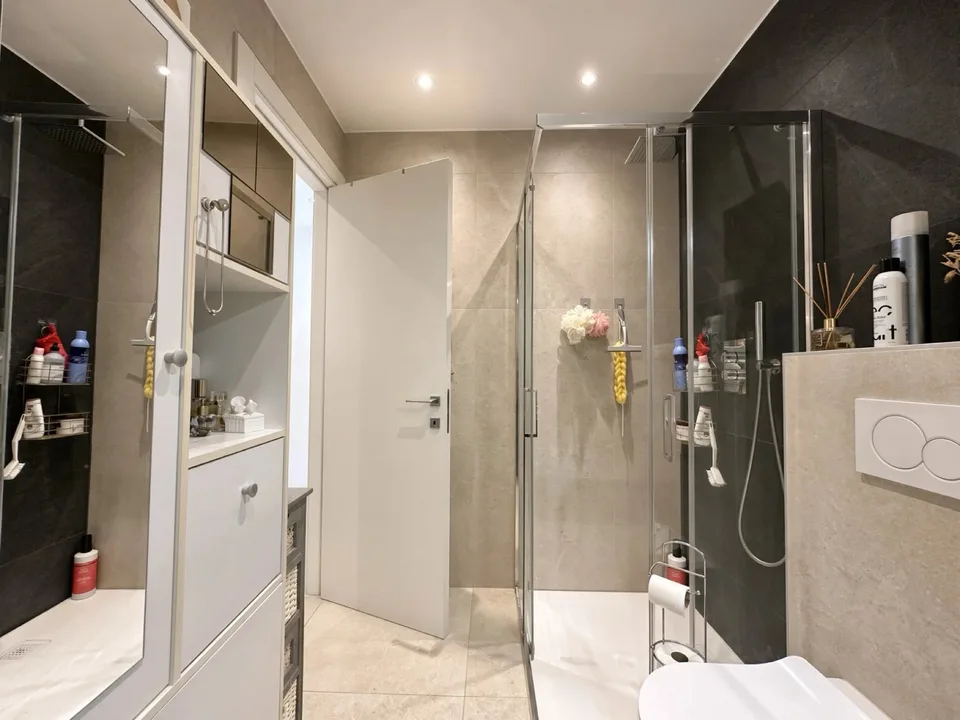 Collombey – 3,5-Zimmer-Wohnung mit Terrasse und Schwimmbad – Foto 6 von 8