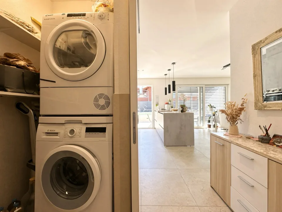 Collombey – 3,5-Zimmer-Wohnung mit Terrasse und Schwimmbad – Foto 7 von 8