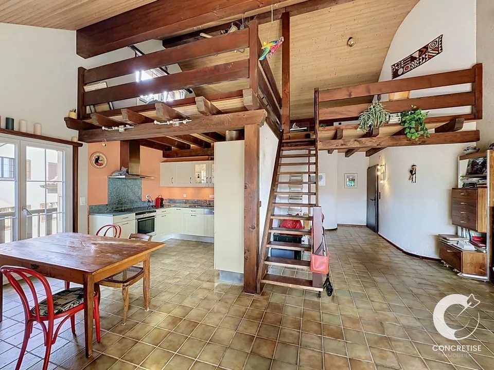 Grand appartement à rénover – photo 3 sur 12