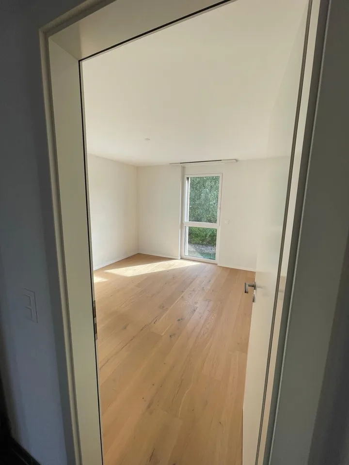 3,5-Zimmer-Dachgeschoss zur Miete mit Aussicht in Le Mont-sur-Lausanne – Foto 6 von 7