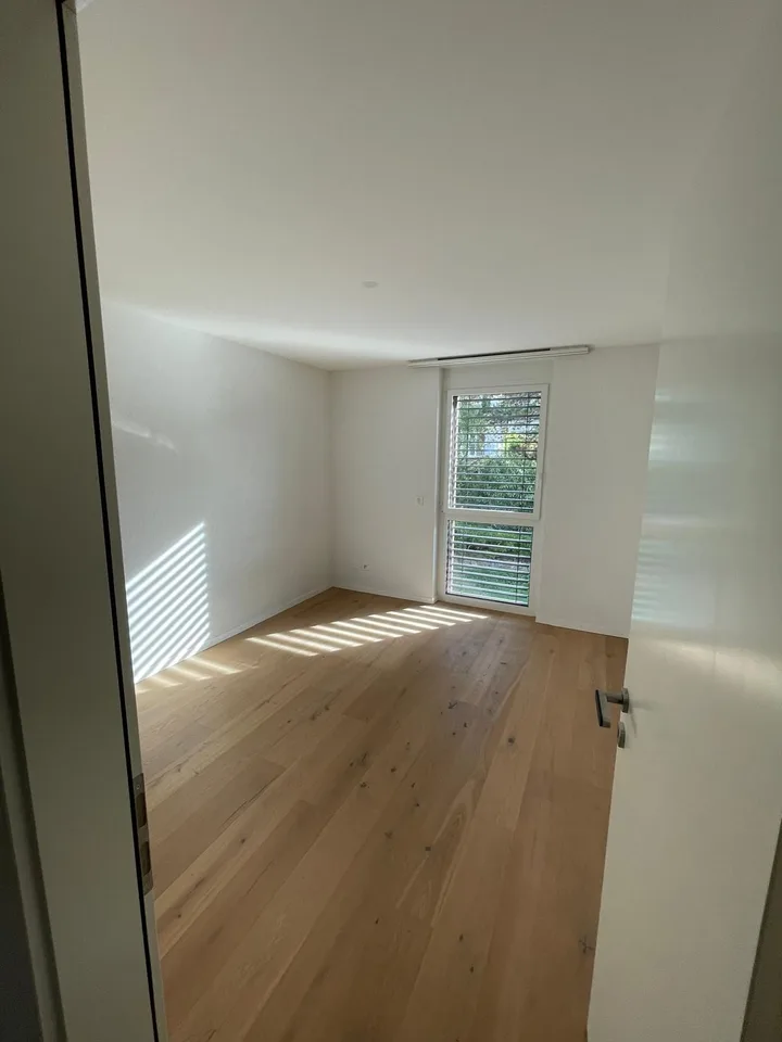 3,5-Zimmer-Dachgeschoss zur Miete mit Aussicht in Le Mont-sur-Lausanne – Foto 4 von 7