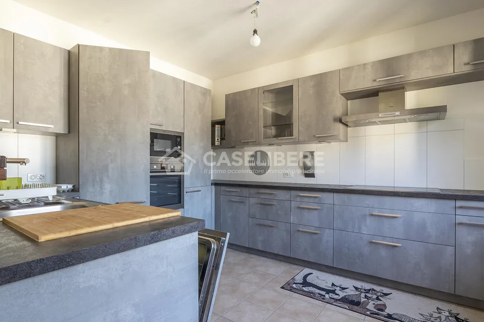 SPACIOUS AND BRIGHT 4.5 ROOMS IN BELLINZONA (GALBISIO) – photo 7 of 21
