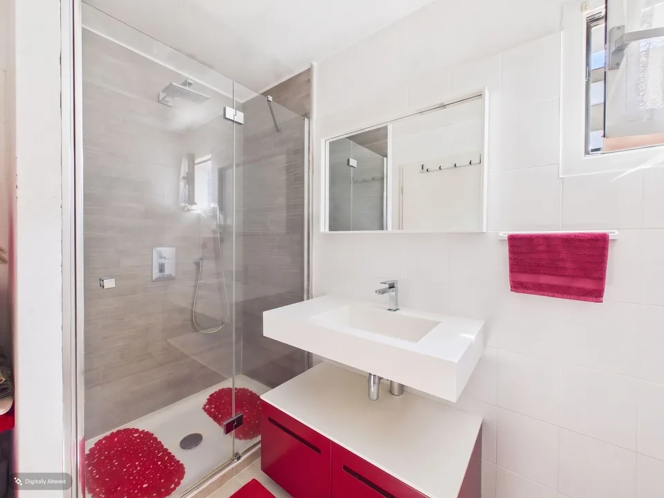 Elegant 4.5 rooms in Gordola - high standing in a serviced area – photo 12 of 13