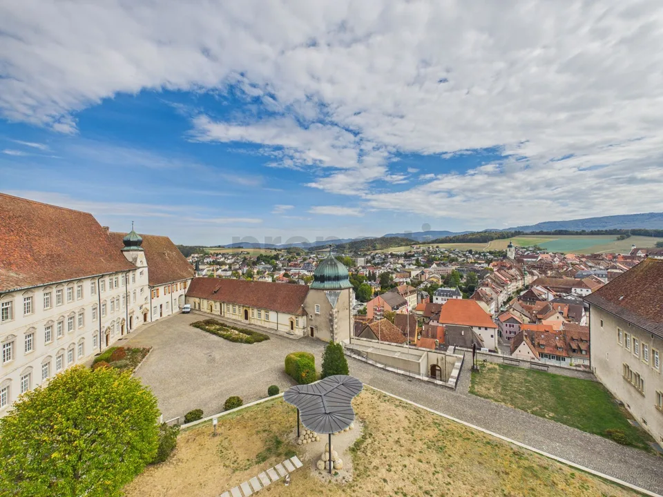 Mischgebäude im Herzen der Altstadt von Porrentruy: vollständige Renovierung im Gange, schlüsselfertige Lieferung – Foto 6 von 8