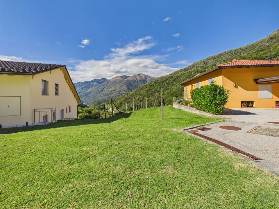 Ampia Superficie Edificabile di 1'389 m², Elevato Potenziale & Posizione Panoramica! – foto 7 di 8