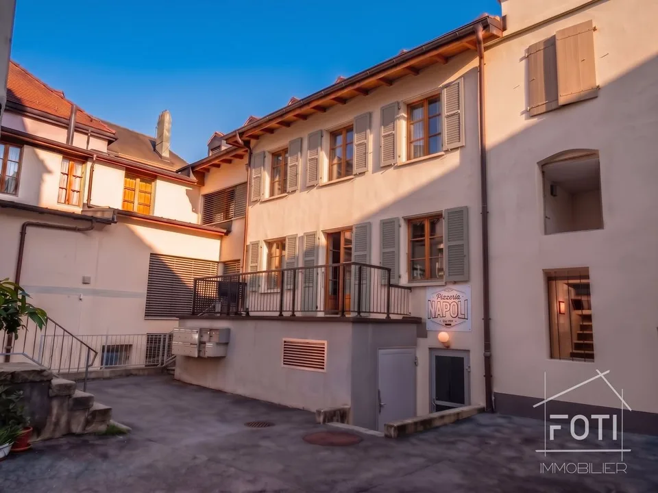 Edificio di rendimento nel cuore di St-Maurice con 11 unità completamente affittate - 5% – foto 2 di 12