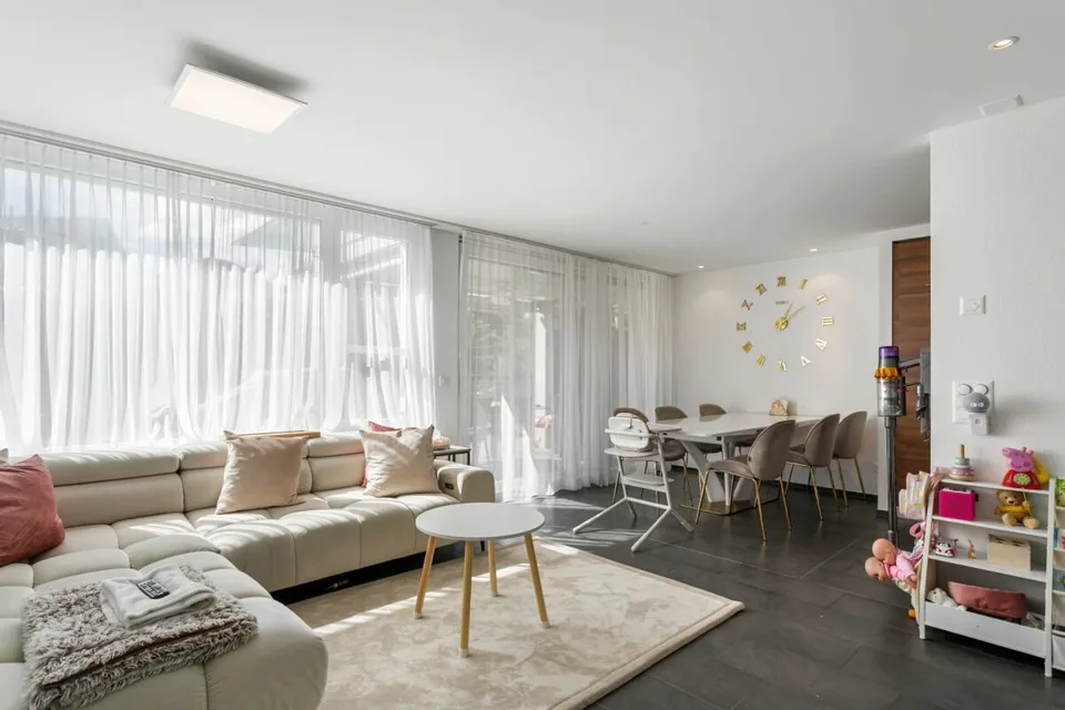 Felicità familiare con vista lago - Casa moderna di 5,5 stanze con vista lago a Freidorf – foto 5 di 13