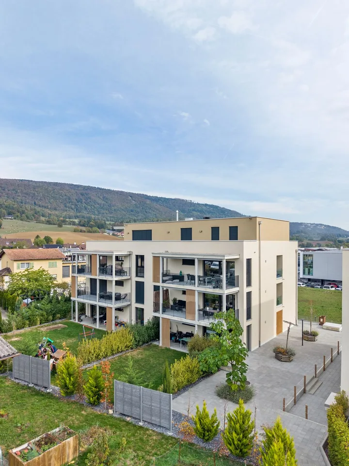Develier - Spacieux appartement de 5.5 pièces avec balcon et loggia – photo 7 sur 8