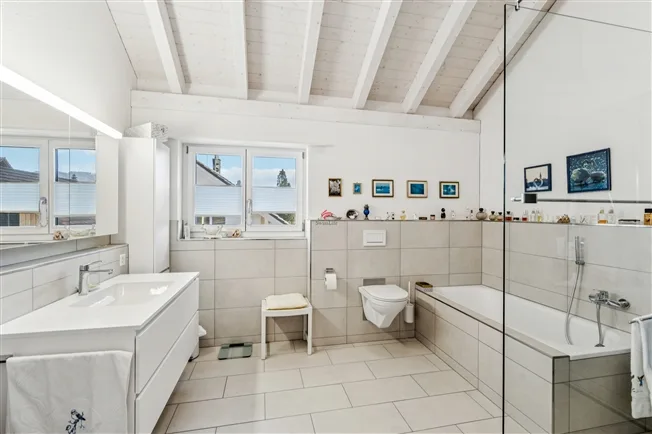 5.5 Zimmer Einfamilienhaus in Ramsen – photo 5 sur 12