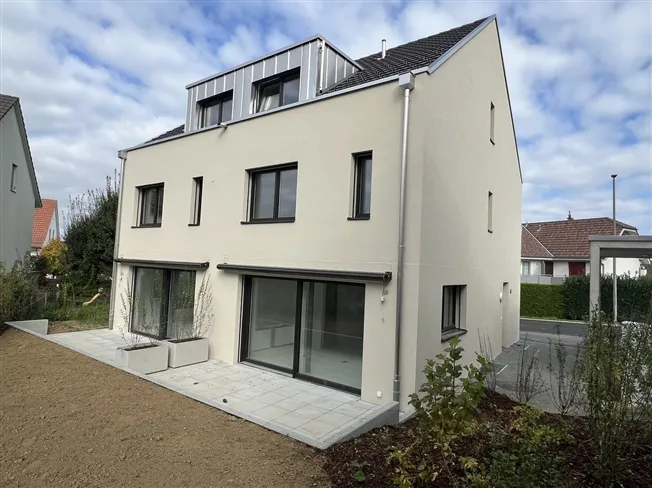 5.5 Zimmer Reihenfamilienhaus in Bättwil – Foto 2 von 10