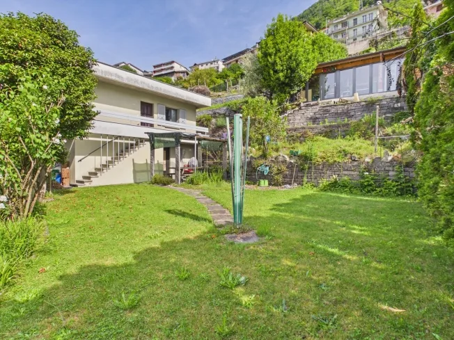 Geräumiges Mehrfamilienhaus mit großem Potenzial in Riazzino – Foto 8 von 31