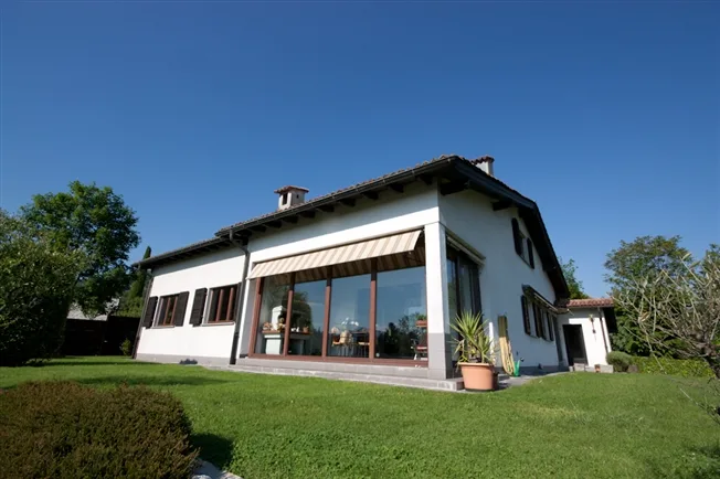 6 Zimmer Villa in Morbio Inferiore – Foto 3 von 10