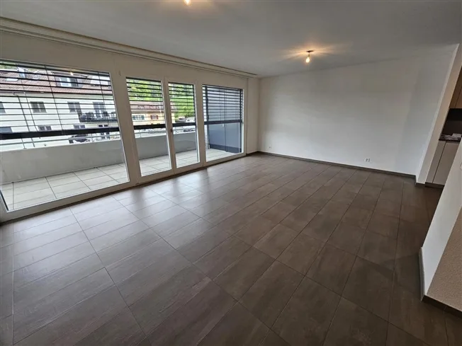Bel appartement contemporain de 3.5 pièces avec balcon – photo 3 sur 11
