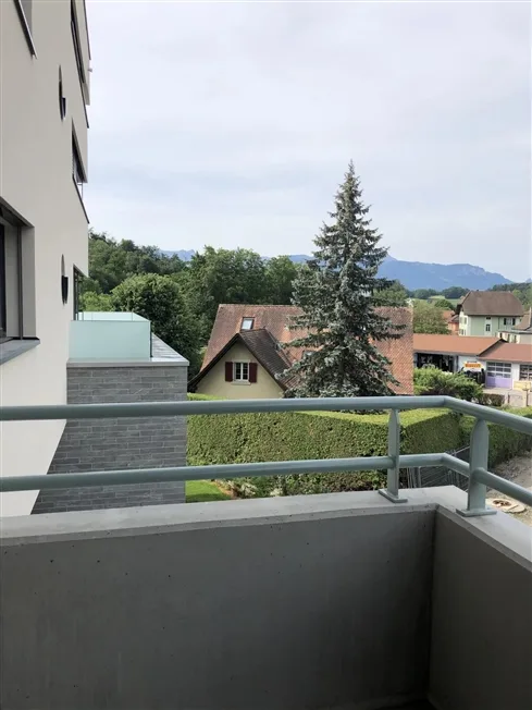 Bel appartement contemporain de 3.5 pièces avec balcon – photo 9 sur 11