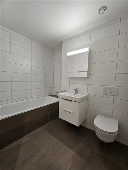 Bel appartement contemporain de 3.5 pièces avec balcon – photo 6 sur 11